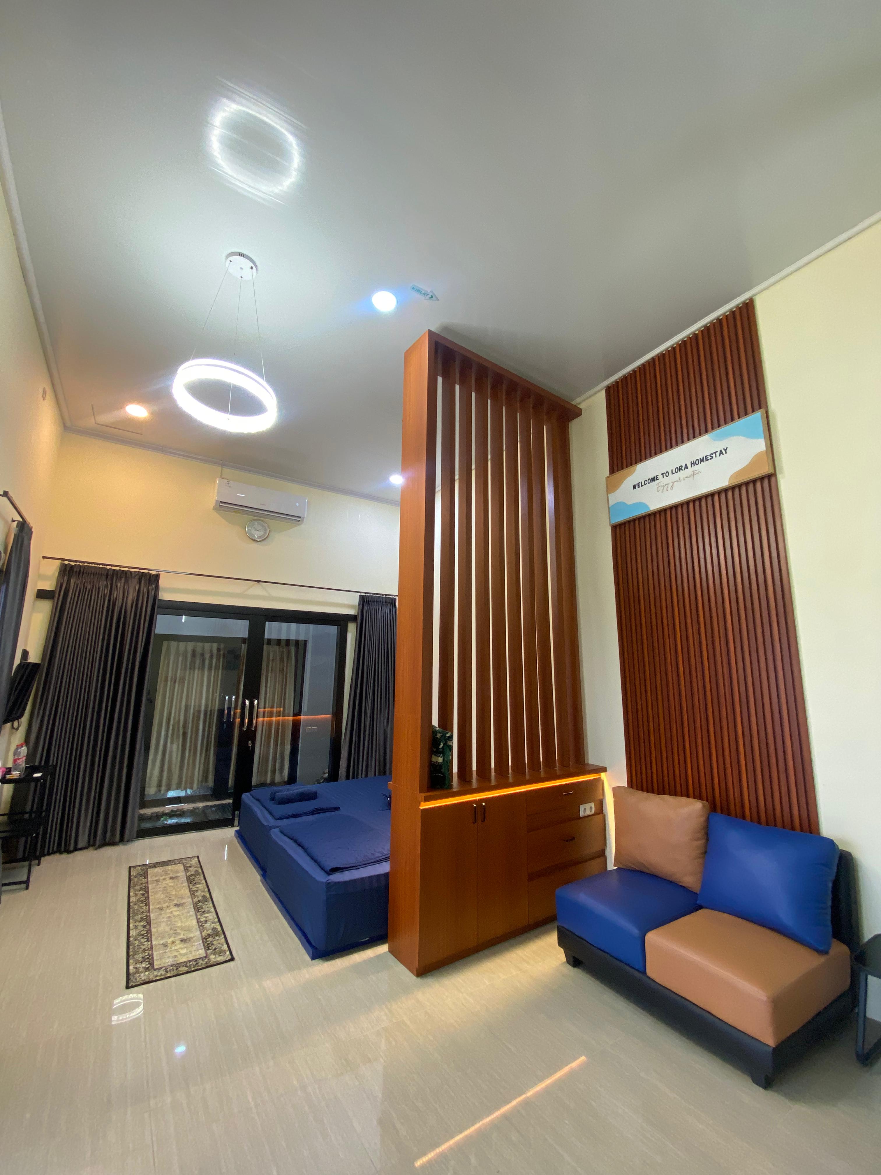 Ruangan nyaman Lora House homestay private pool Sukoharjo